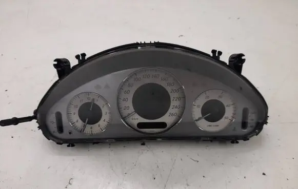 Mercedes-Benz E W211 Speedometer (instrument cluster) A2115400948 002168 110080330014