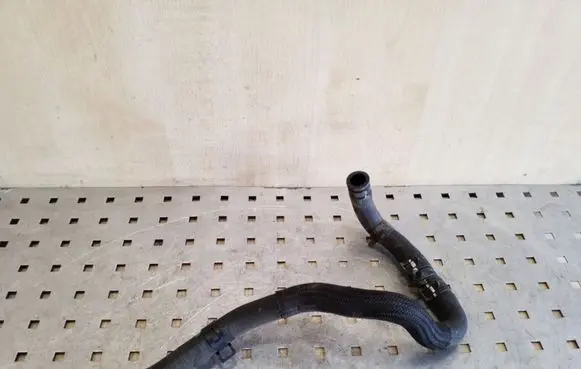 Chevrolet Captiva Engine coolant pipe/hose