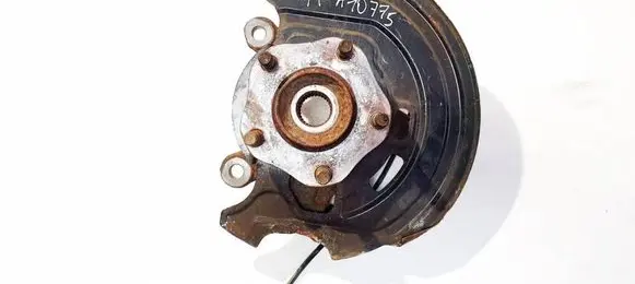 Nissan e-NV200 Front wheel hub 