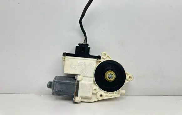 BMW 5 GT F07 Rear door window regulator motor 0130822523