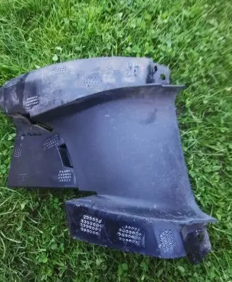 Tesla Model Y Front bumper mounting bracket 1483742-00-A