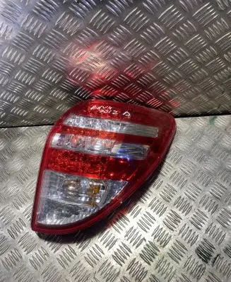 Toyota RAV 4 (XA30) Rear/tail lights