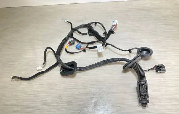 Hyundai Tucson TL Front door wiring loom 91600D7050