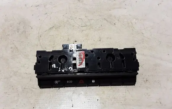 Hazard light switch