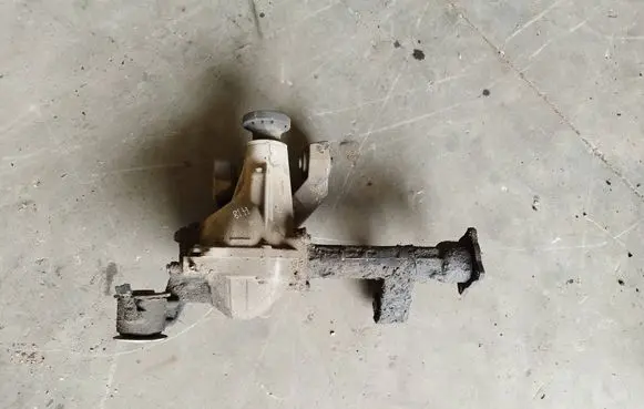 Suzuki Grand Vitara II Front differential tl43 210k15425