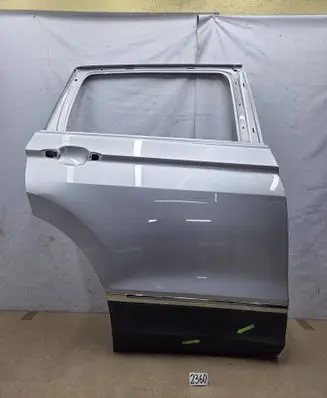 Volkswagen Tiguan Rear door 