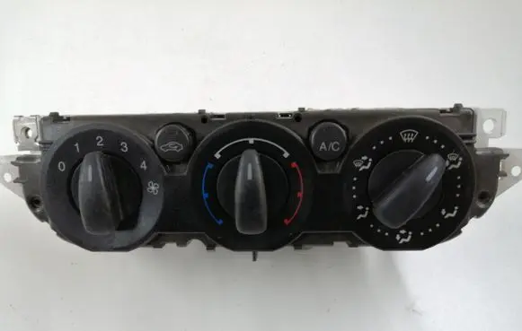 Ford Focus Climate control unit 3M5T19980AD