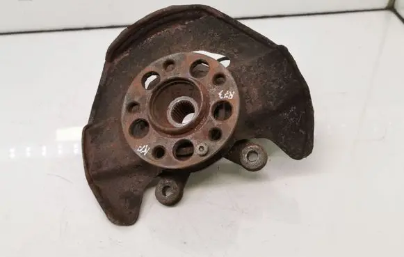 Mercedes-Benz B W245 Front wheel hub spindle knuckle