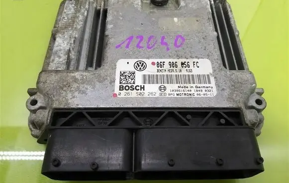Volkswagen PASSAT B6 Engine control unit/module 06F906056FC