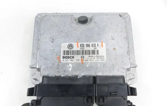 Volkswagen PASSAT B5 Engine control unit/module 0281001720 038906018P