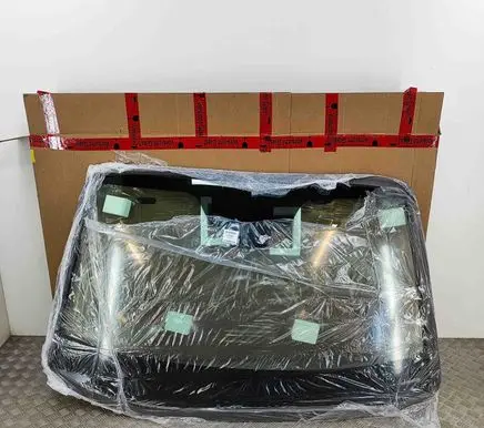 Toyota Highlander XU50 Front windscreen/windshield window 561010E621