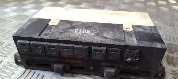 Mazda 323 F Climate control unit b01a