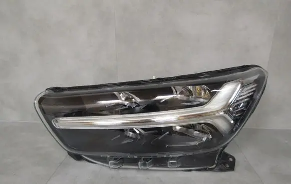 Volvo XC40 Headlight/headlamp 31446778