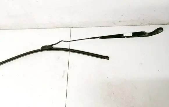 Chrysler Grand Voyager IV Front wiper blade arm 23109768 04717365b