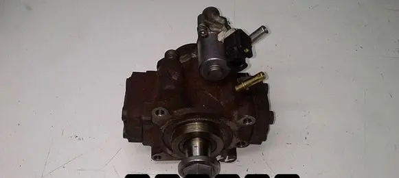 Peugeot 5008 Fuel injection high pressure pump 5WS40894