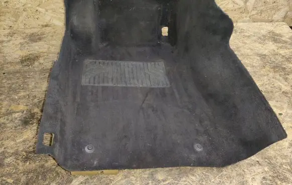 Mercedes-Benz E AMG W211 Front floor carpet liner A2116800140