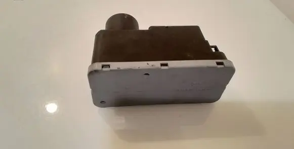 Volkswagen Golf III Vacuum pump 1H0962257