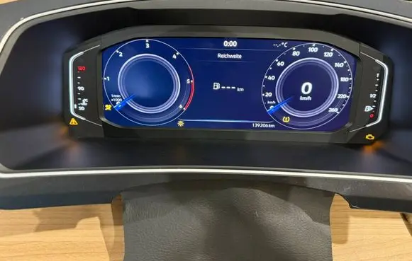 Volkswagen Tiguan Speedometer (instrument cluster) 3G0920320B 2092830414