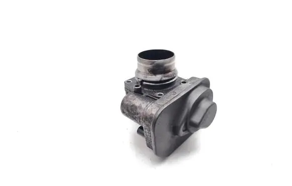 Opel Astra J Electric throttle body valve 8981052101