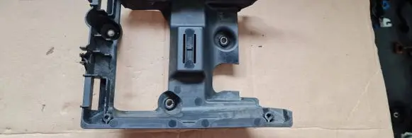 Audi Q7 4M Tie down hook / loop 4M0907650B