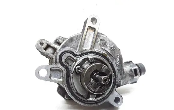 Volvo V70 Vacuum pump 31219463