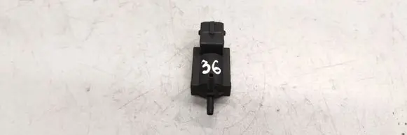 BMW 3 E46 Vacuum valve 72234100 1742712 01T271