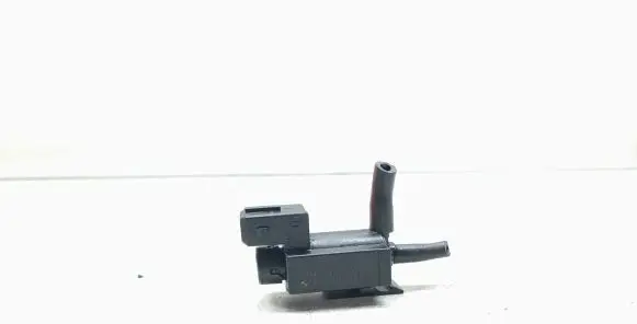 Vacuum valve