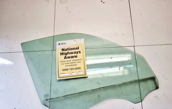Citroen C4 II Picasso Front door window glass four-door 43R011565 AS2