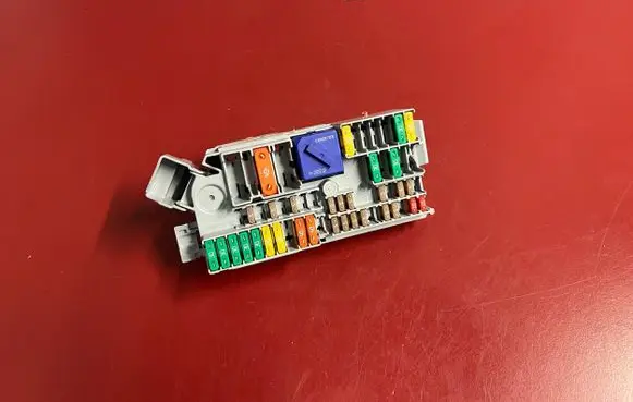 BMW X3 G01 Fuse module 6807487 61146807487