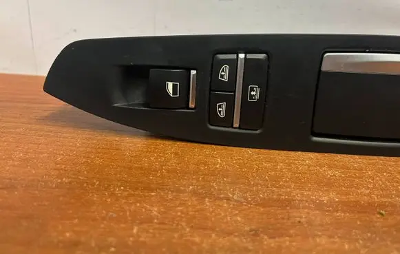 BMW 7 F01 F02 F03 F04 Electric window control switch 9153397