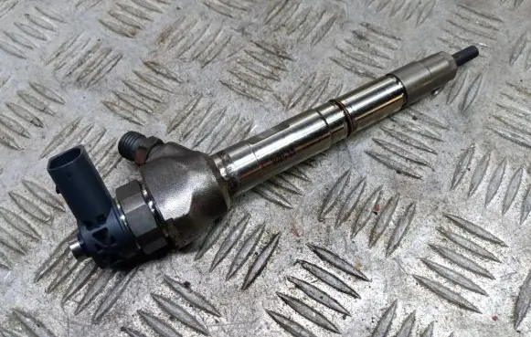 Volkswagen PASSAT B7 USA Fuel injector