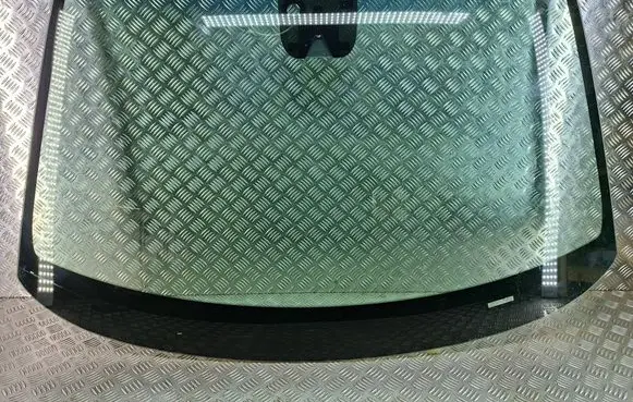 Hyundai Tucson TL Front windscreen/windshield window