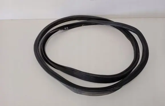 Audi A1 Trunk rubber seal (body) 8X4827705