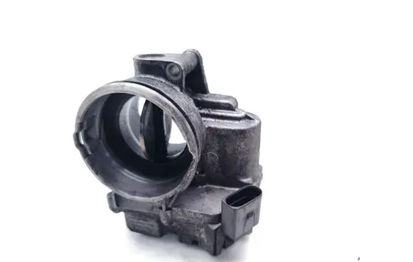 Audi A4 S4 B7 8E 8H Electric throttle body valve 03G128063C