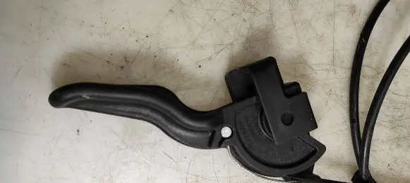 Opel Meriva B Engine bonnet (hood) release handle 13128231 348978920