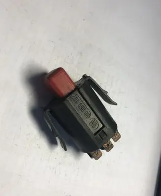Opel Kadett D Hazard light switch 90069102