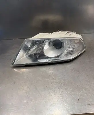 Skoda Octavia Mk2 (1Z) Headlight/headlamp 