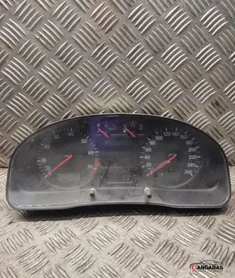 Volkswagen PASSAT B5 Speedometer (instrument cluster) 3b1919880