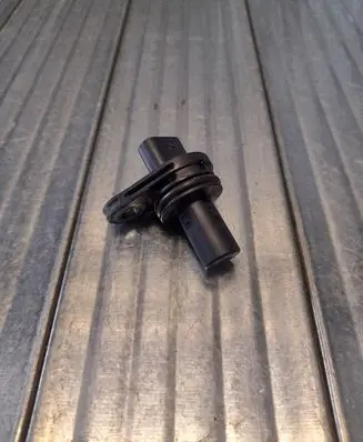 BMW X2 F39 Crankshaft position sensor 8644374