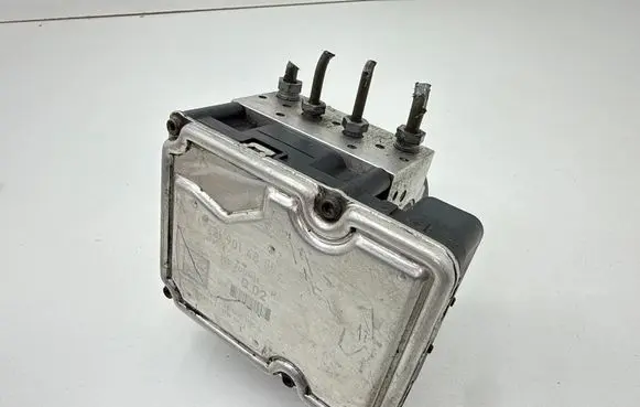 Mercedes-Benz S W221 ABS Pump A2219014800