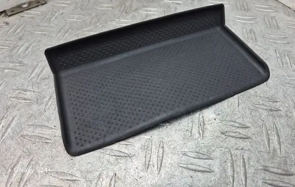 Skoda Octavia Mk2 (1Z) Panel drawer/shelf pad 1Z0857938B