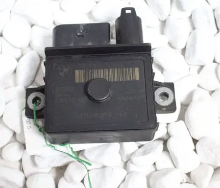 BMW 3 E90 E91 Glow plug pre-heat relay 7798000 8591723