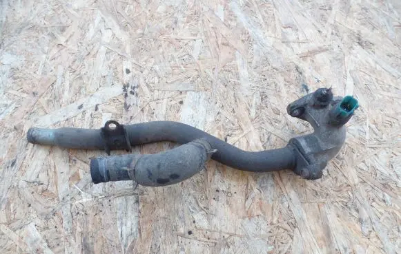 Infiniti G20 Engine coolant pipe/hose