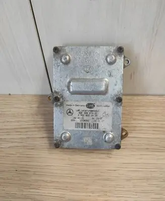 Mercedes-Benz E W212 Headlight ballast module Xenon A0028202426 1108350