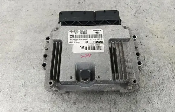 Hyundai i30 Engine control unit/module ECU 391062A710