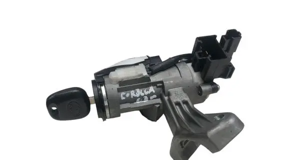 Toyota Corolla E120 E130 Ignition lock 45020024