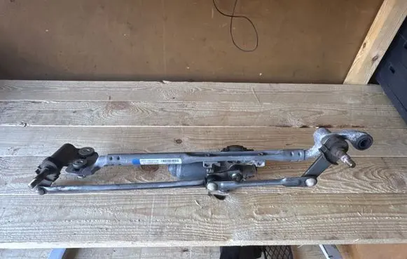 BMW X5 F15 Front wiper linkage and motor 7292654 729265408 AX1590605651
