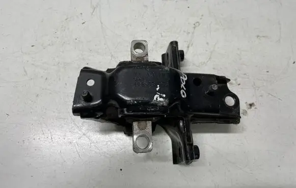 Volkswagen Polo V 6R Engine mount bracket 6Q0199555AR
