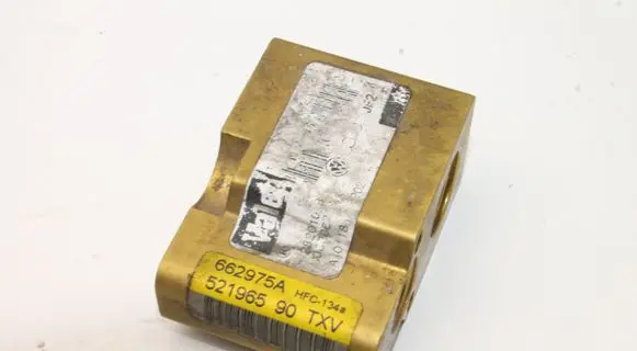 Audi TT Mk1 Air conditioning (A/C) expansion valve 662975A