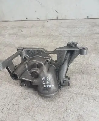Audi A6 S6 C5 4B Oil pump 059115105 670815781